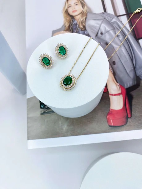 CONJUNTO OVAL GOLD ESMERALDA