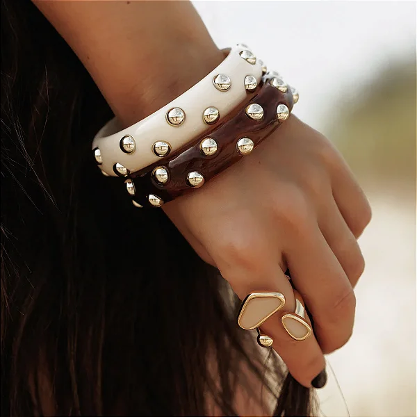 PULSEIRA ACRILICO MARROM ANDREZA