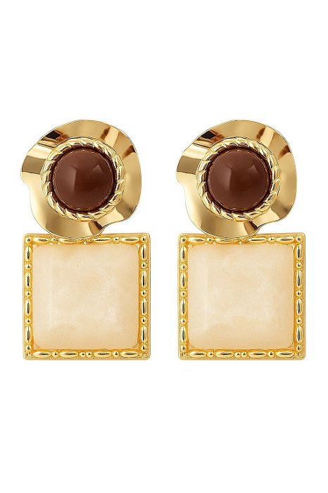 brinco chapa amassada marrom e madreperola gold