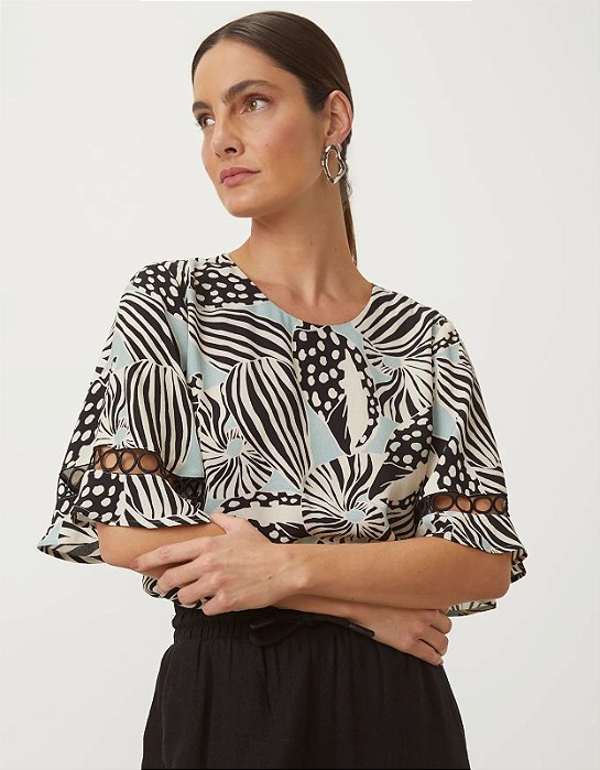 SHOULDER BLUSA CONCHAS