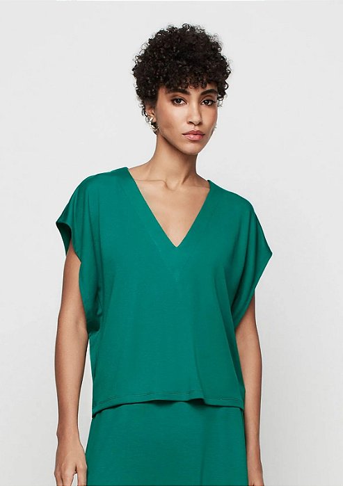 DZARM BLUSA AMPLA DECOTE V EM VISCOSE