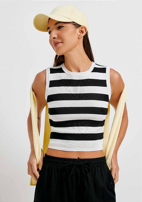 HERING REGATA FEMININA CROPPED EM TRICÔ FIO TINTO