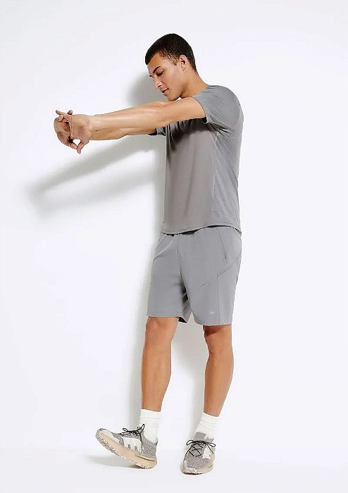HERING BERMUDA ESPORTIVA MASCULINA COM RECORTE