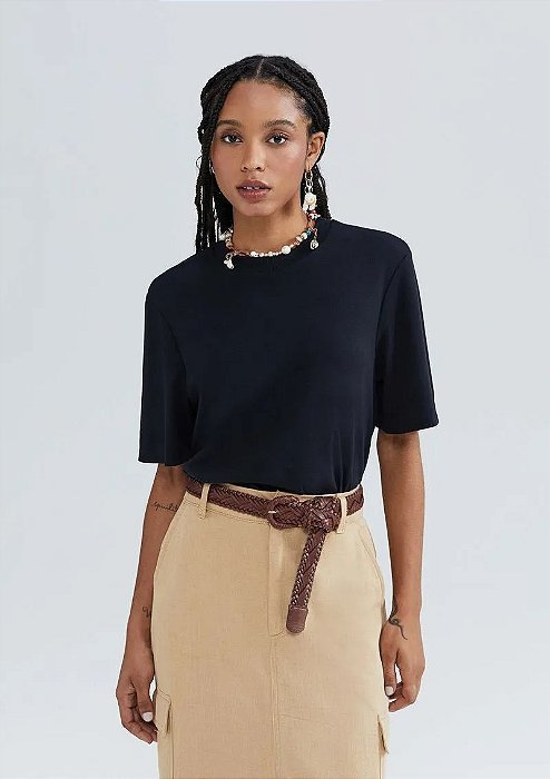 HERING BLUSA FEMININA MANGA CURTA EM MALHA INTERLICK - PRETO