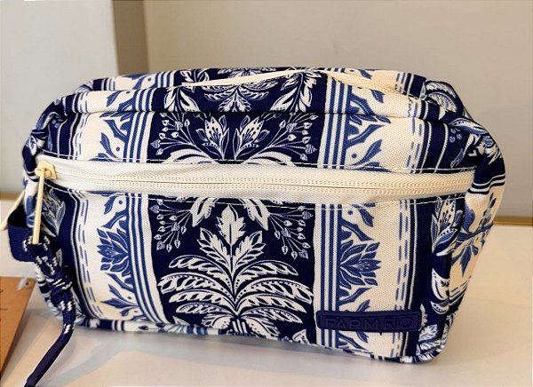 FARM ME LEVA NECESSAIRE FARM AMO ENCANTO TROPICAL