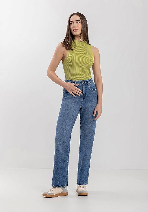LEZ A LEZ CALÇA JEANS RETA COM CINTURA ALTA E PUIDOS LEVES