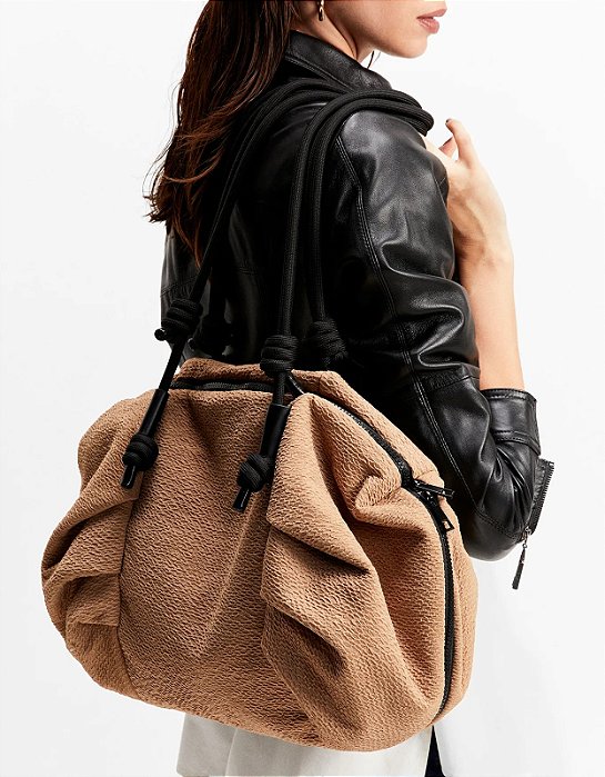 SHOULDER BOLSA TEXTURIZADA