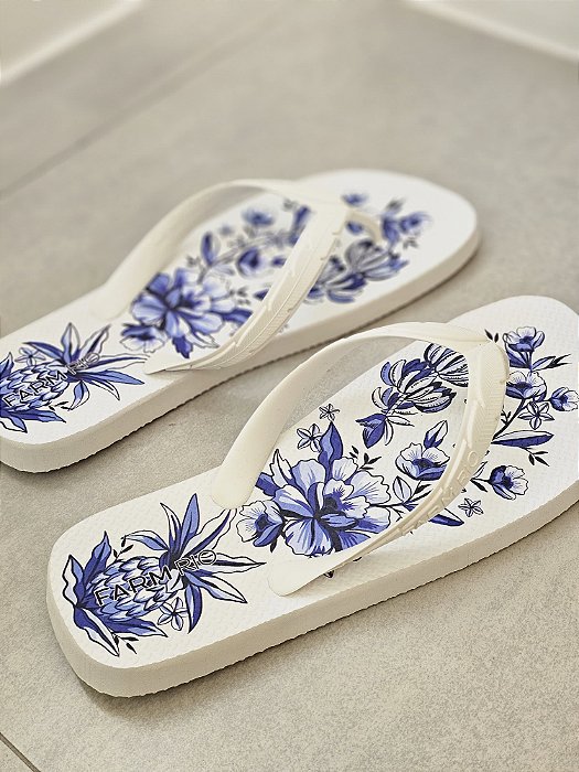 FARM A PÉ CHINELO ESTAMPA PORCELANA