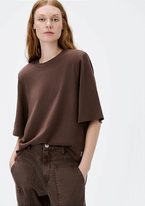 HERING CAMISETA FEMININA MANGA CURTA EM MALHA BINADA - MARROM