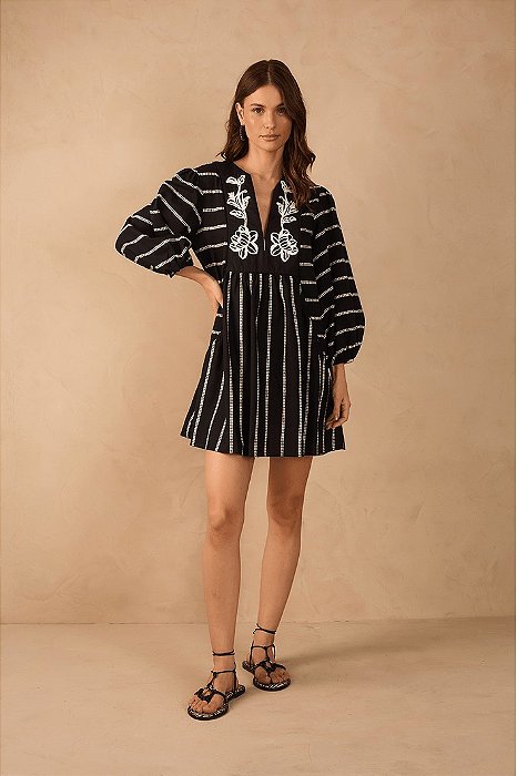 DRESS TO VESTIDO CURTO ALGODÃO PESPONTADO BORDADO - PRETO