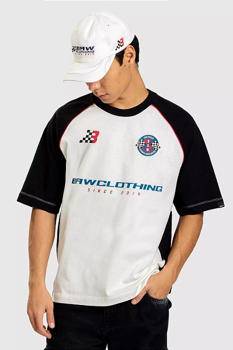 BAW CAMISETA OVER RAGLAN STREET RACING - OFF WHITE/PRETO