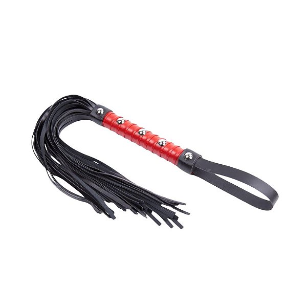 Chicote de Couro Sintético Vermelho com Rebites e Tiras Flexíveis