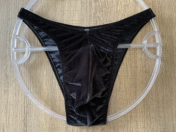 Sunga Bodybuilder Veludo Preto C/costura no glúteo - Padrão NPC