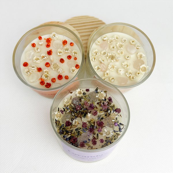 Kit Luz - 1 Vela Laranja, 1 Vela Lavanda e 1 Vela Baunilha - 100% Cera Vegetal