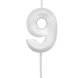 VELA MINI DESIGN BRANCA PEROLIZADA NUMERO 9