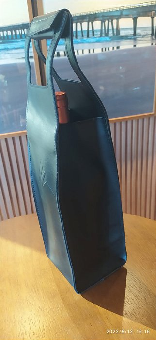 Porta-Vinho de Couro