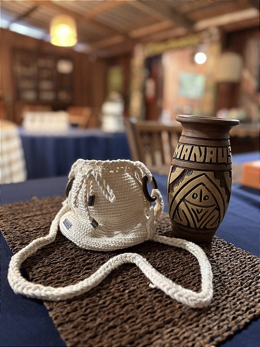 Bolsa feito à mão - Vaso de barro