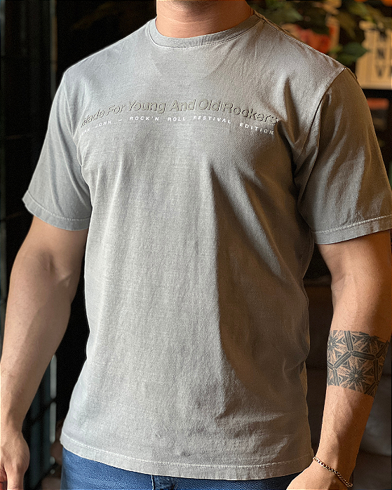 Camiseta Old Rocker Cinza Claro John John