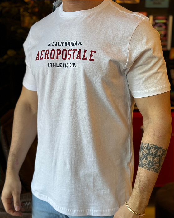 Camiseta Comfort Bordada Branca Aeropostale