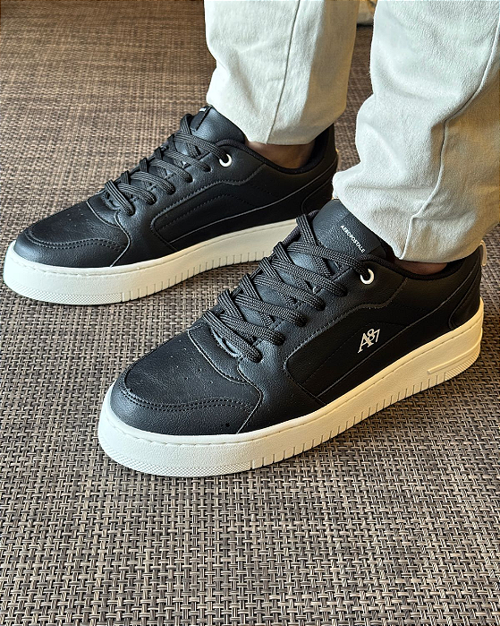 Tenis Casual Preto e Branco Aeropostale