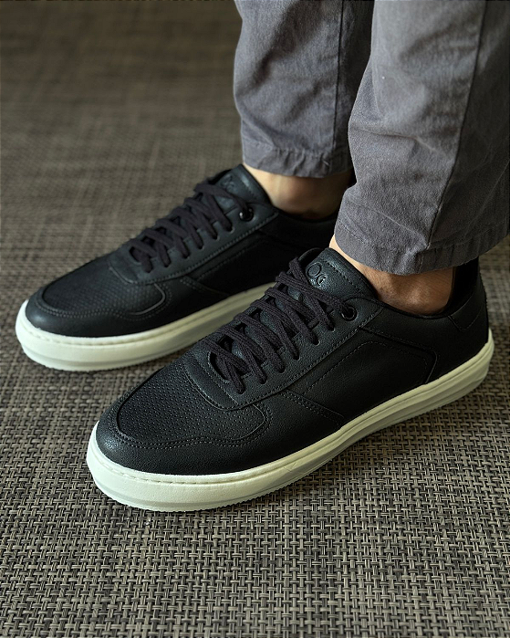 Tenis Casual Preto Ogochi