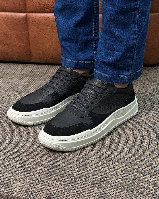 Tenis em Couro Nivus Preto Ogochi