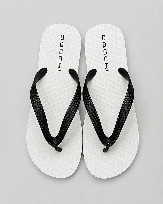 Chinelo Off White e Preto Ogochi