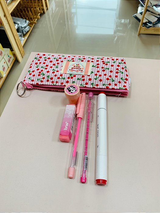 Estojinho recheado c/ 6 intens.