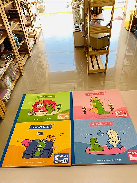 Caderno de Desenho | Dinosaur Family A4