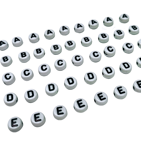 1,5 kg miçanga alfabeto branca e preta 7x4mm letras A I L N R