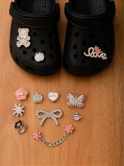 Kit 12 Pins P/ Crocs cor Prata Charm Feminino Laço Flor Love Borboleta e Outros