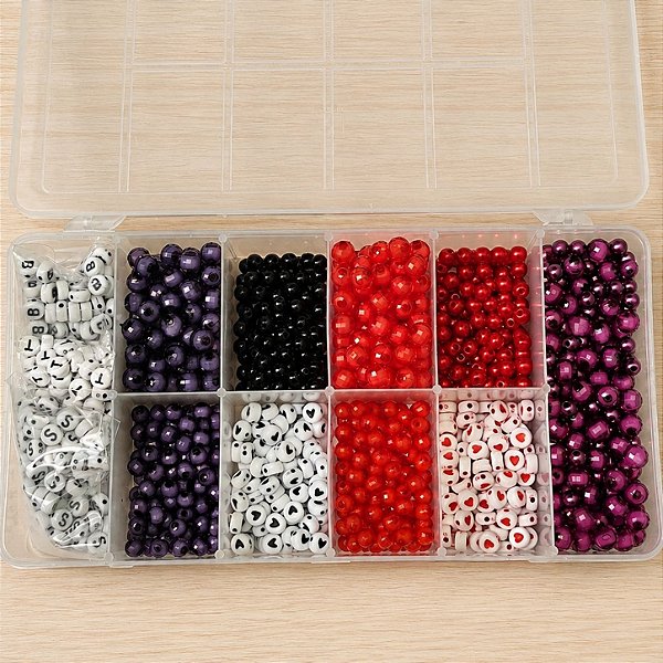 Kit Miçangas BTS 1400pçs entre Letras Pérolas e Entremeios com Organizador e Fio Army Pulseiras Personalizadas
