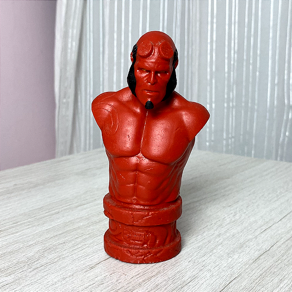Busto Hellboy