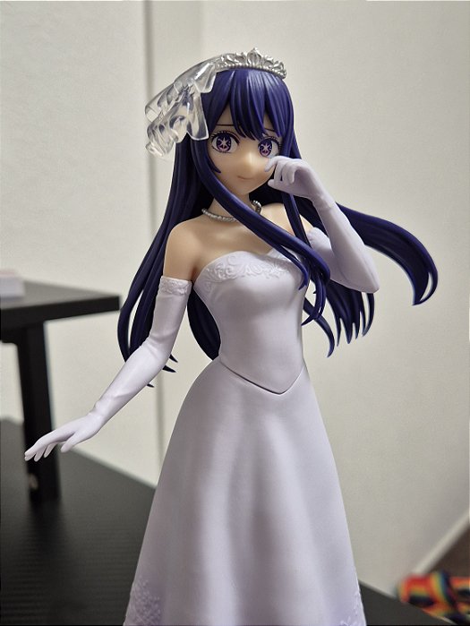 Ai Hoshino - Leia a descrição