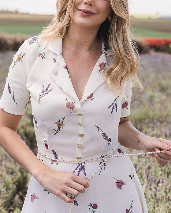 Vestido Midi Floral Campo de Flores