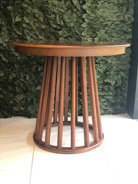 Mesa ripada 80x90 CASTANHO