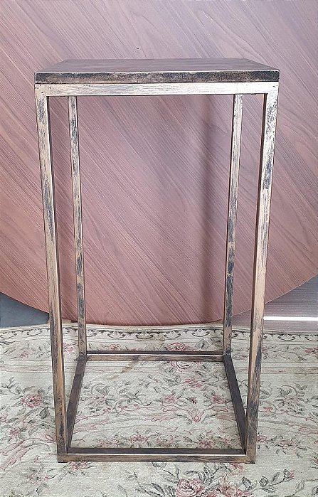 Mesinha de ferro 0,65x0,35x0,35