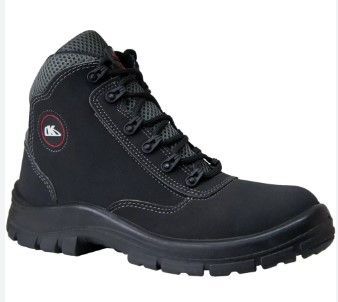 Botina Adventure Preta 42