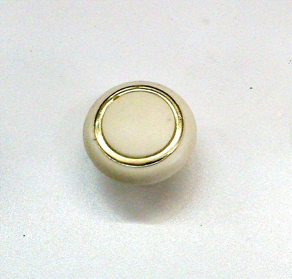 Puxador Bola Marfim Anel Dourado P1-44