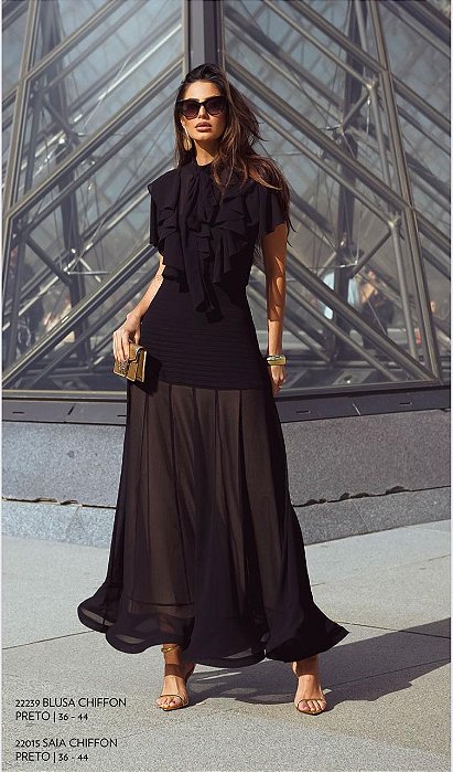 Blusa em Chiffon Preto e Saia Longa em Chiffon