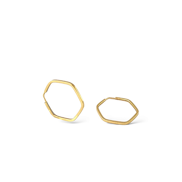 BRINCO SEXTAVADO 03 EM OURO 18K