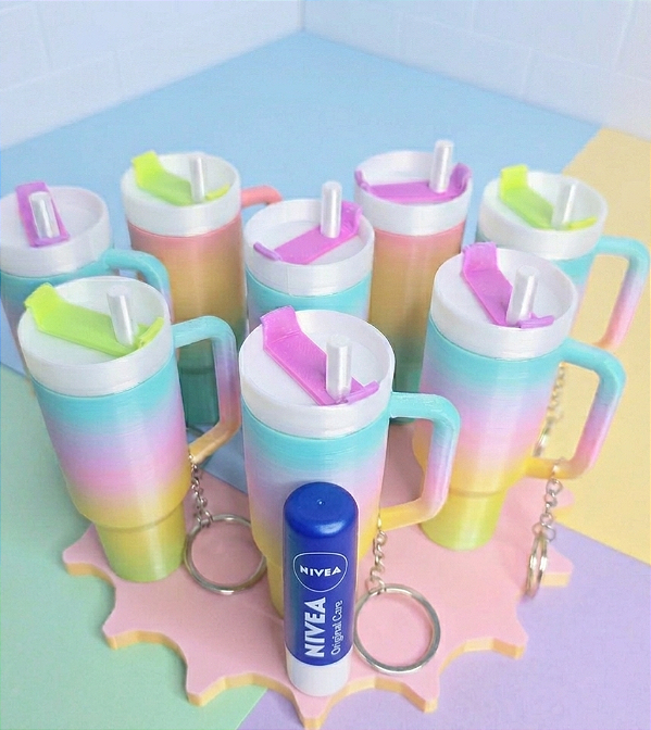 Chaveiro Copo Porta Batom / Hidratante Labial - Colorido