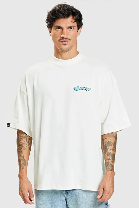 Camiseta Baw New Over Love Rule The World Off White
