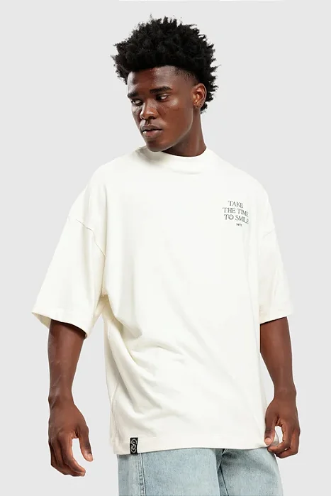 Camiseta Baw X Smiley Oversized Break Off White