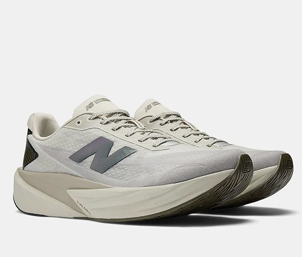 Tênis New Balance Rebel V5 Roxo