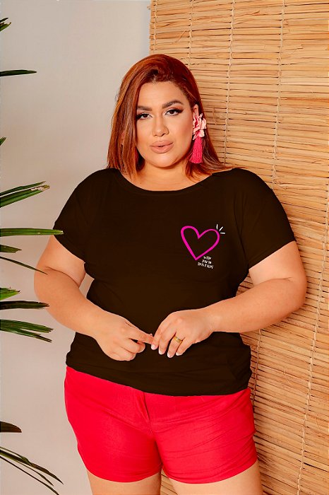 T-SHIRT PLUS SIZE CORAÇÃO WITH DTF CHOCOLATE