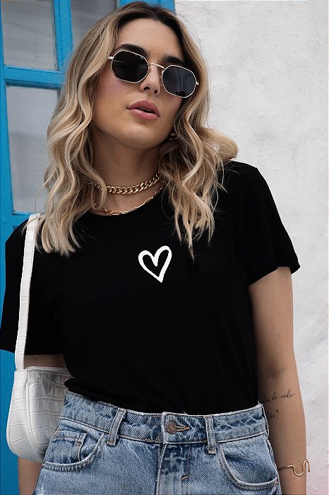 T-SHIRT CORAÇÃO DTF