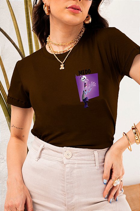 T-SHIRT MEDO DIVERTIDAMENTE DTF CHOCOLATE