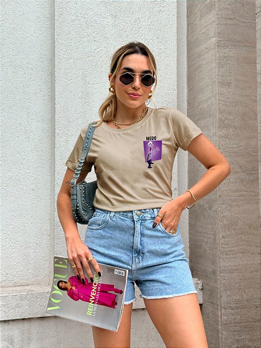T-SHIRT MEDO DIVERTIDAMENTE DTF BEGE