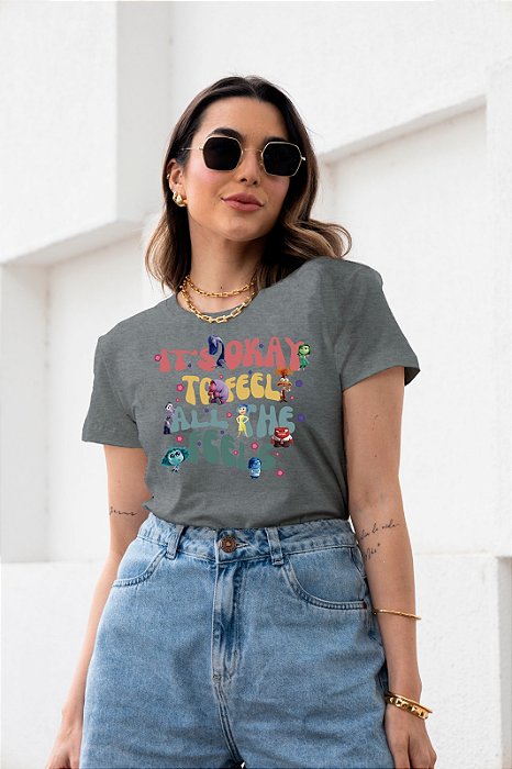 T-SHIRT IT'S OKAY DIVERTIDAMENTE DTF CINZA